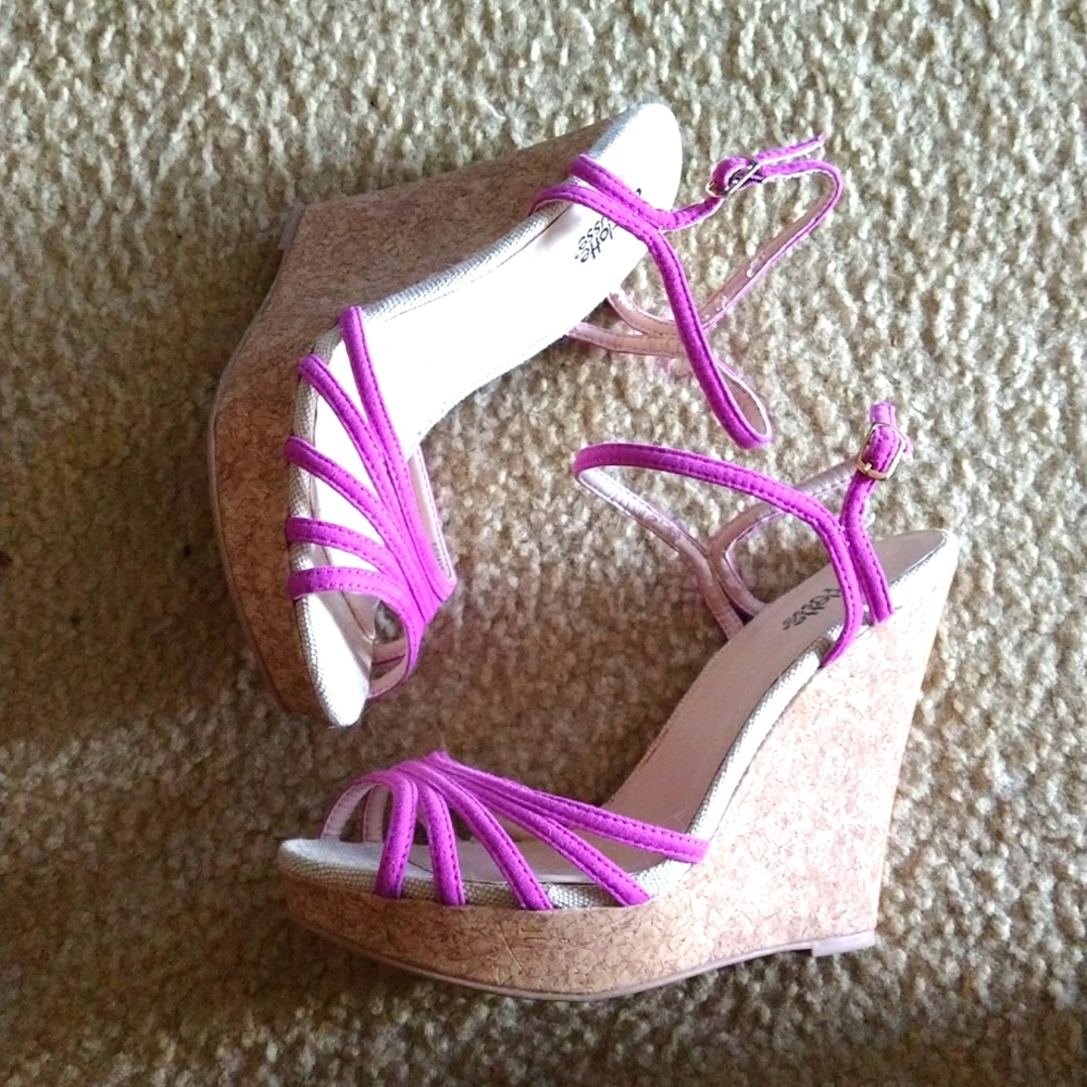 NWOT purple 5"cork wedges